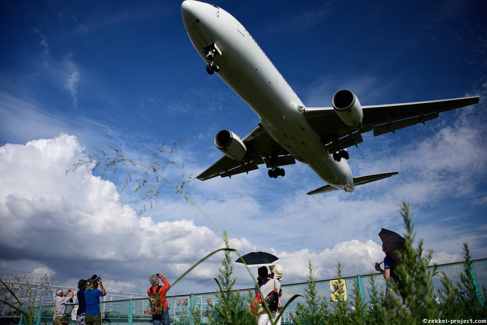 大阪伊丹空港 千里川堤防 死ぬまでに行きたい 世界の絶景