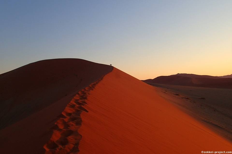 朝焼けに染まるナミブ砂漠 ナミビア 死ぬまでに行きたい 世界の絶景